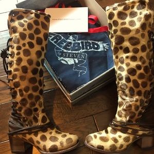 Freebird Coal Leopard boots